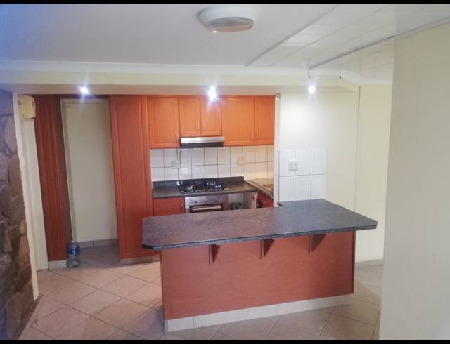 13 BEDROOM HOUSE FOR SALE IN BLUFF